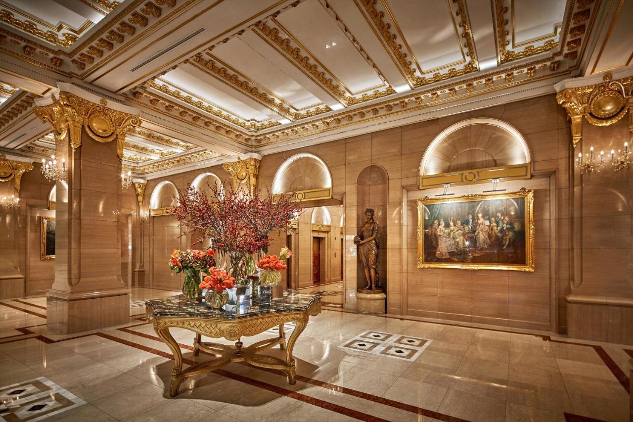 Lotte Hotel Seoul Executive Tower Екстериор снимка The lobby of the Four Seasons Hotel