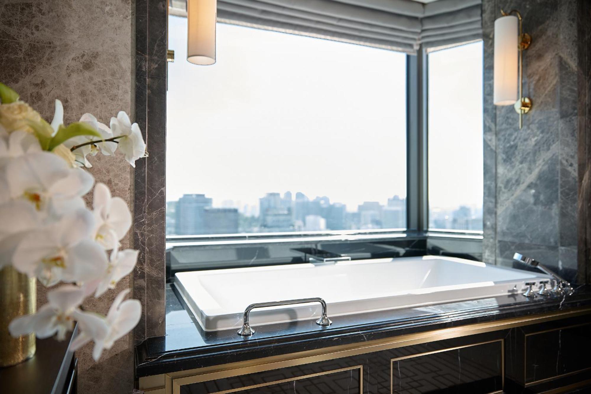 Lotte Hotel Seoul Executive Tower Екстериор снимка Bathroom