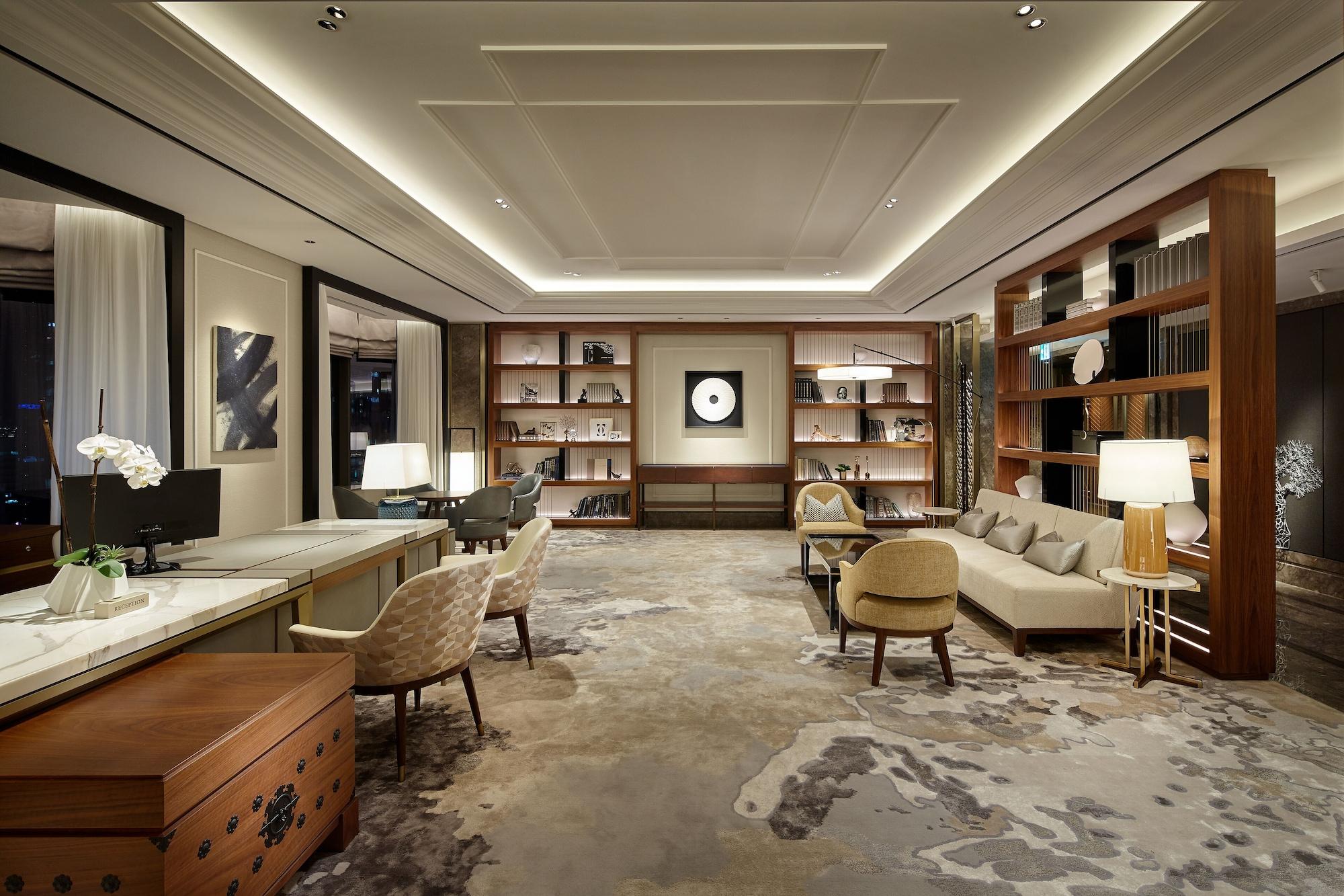 Lotte Hotel Seoul Executive Tower Екстериор снимка The Library at The Ritz-Carlton, Hong Kong