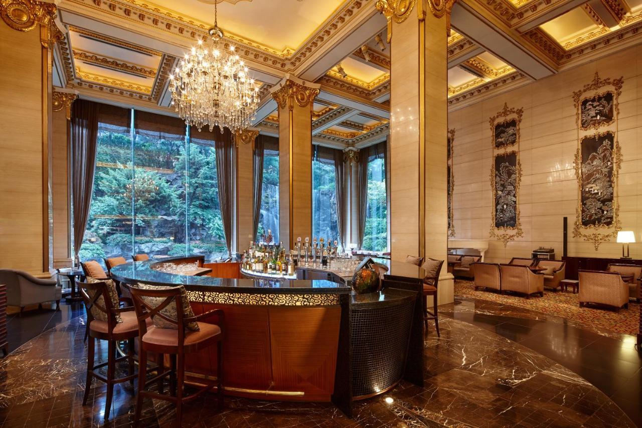 Lotte Hotel Seoul Executive Tower Екстериор снимка The bar at the Imperial Bar