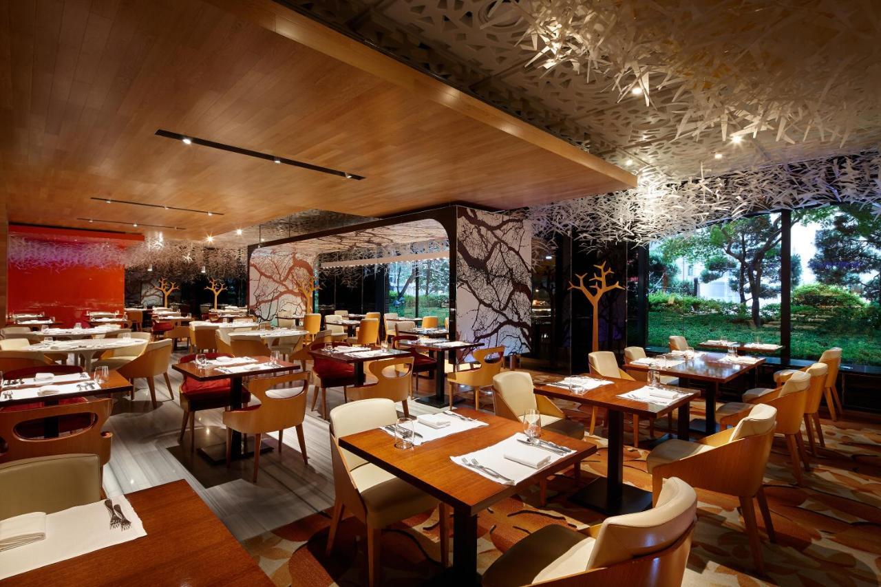Lotte Hotel Seoul Executive Tower Екстериор снимка Restaurant in Tokyo